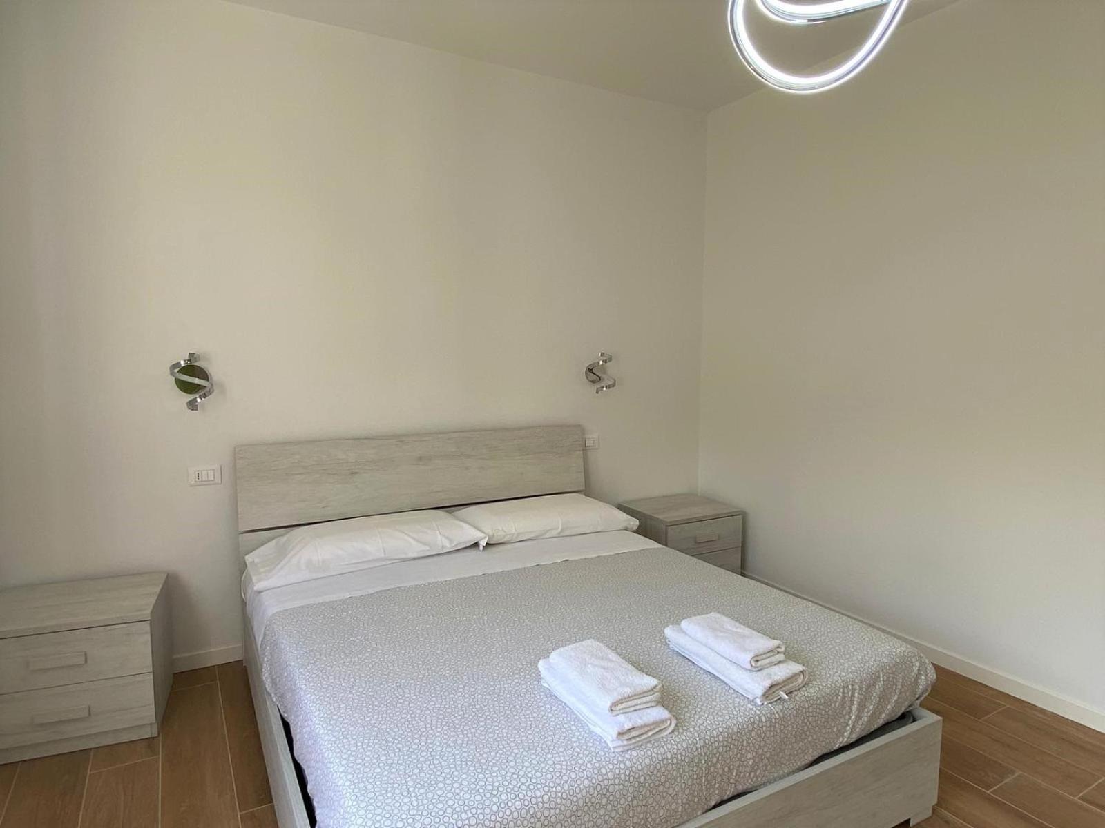 Villa The Swan - Composed By 2 Apartments Mandello del Lario Eksteriør bilde