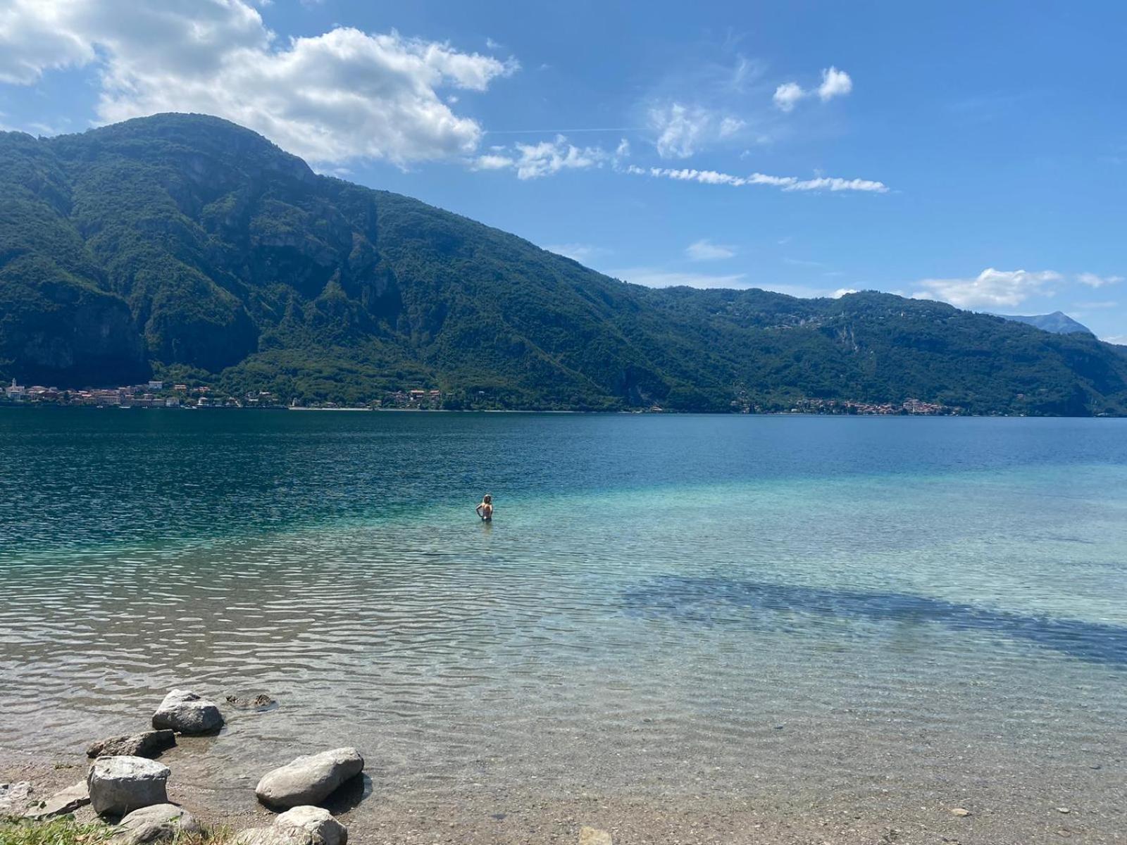 Villa The Swan - Composed By 2 Apartments Mandello del Lario Eksteriør bilde